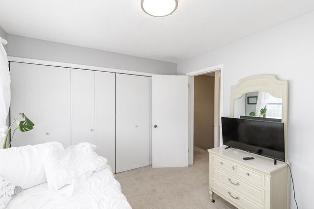 1723 42nd Street S, Fargo, ND 58103