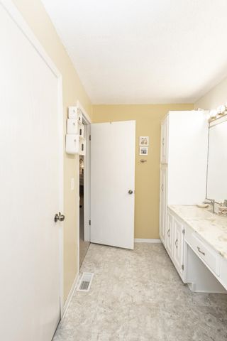 1723 42nd Street S, Fargo, ND 58103