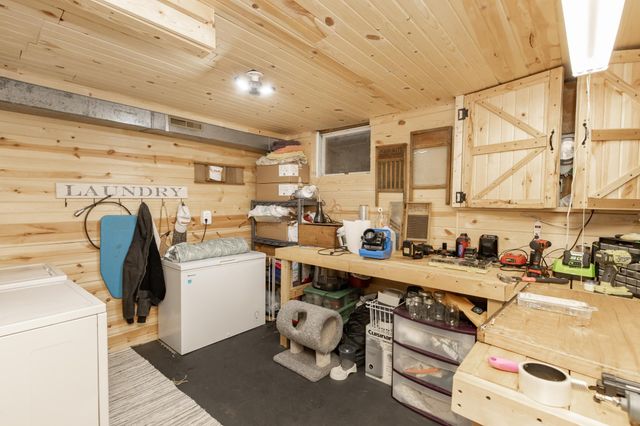 1723 42nd Street S, Fargo, ND 58103