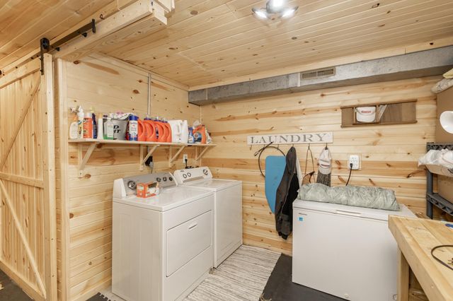 1723 42nd Street S, Fargo, ND 58103