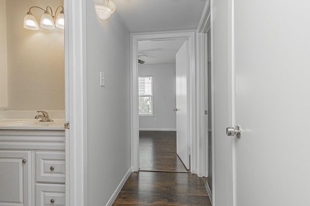 600 19th Street 11, Galveston, TX 77550