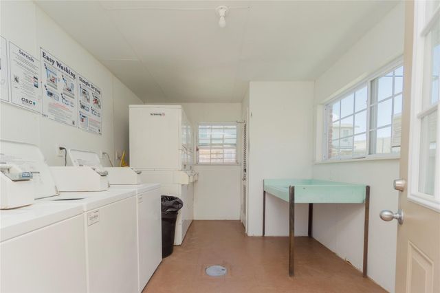 600 19th Street 11, Galveston, TX 77550