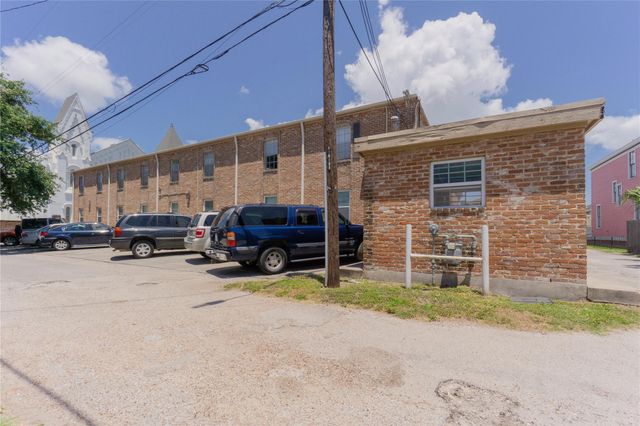 600 19th Street 11, Galveston, TX 77550