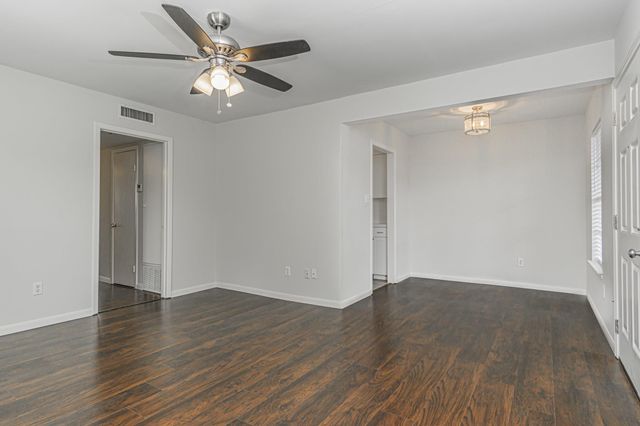 600 19th Street 11, Galveston, TX 77550