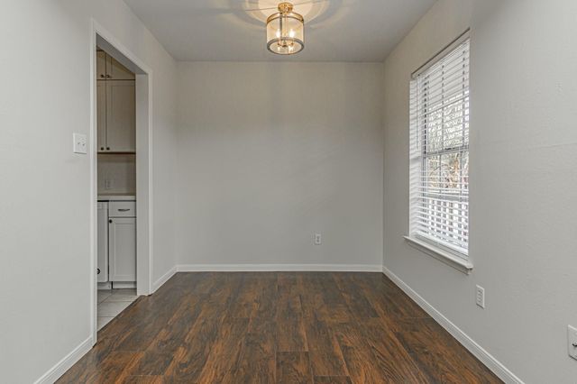 600 19th Street 11, Galveston, TX 77550