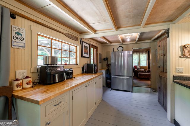 27 Tall Oak Lane, Clarkesville, GA 30523