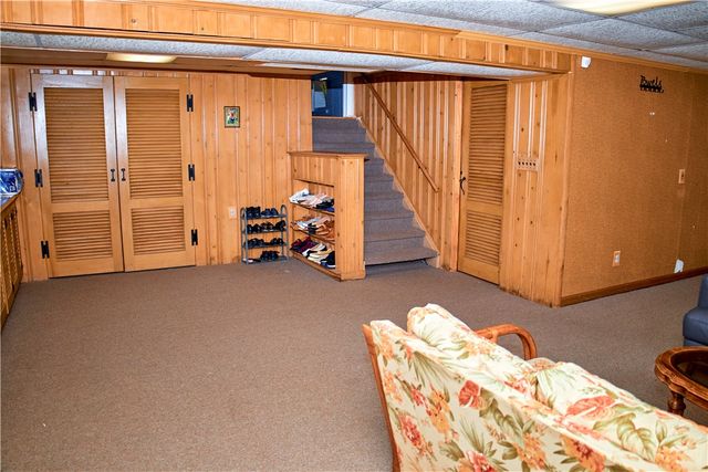 941 Hollendale Drive, Kettering, OH 45429