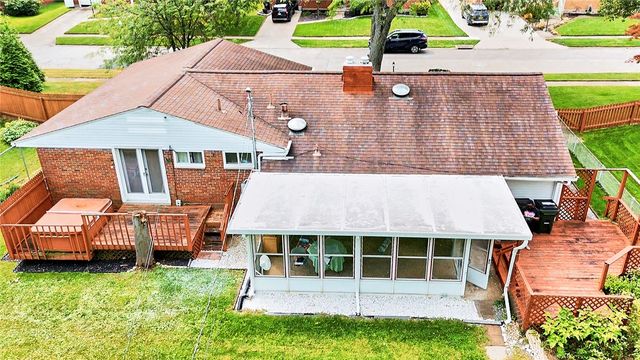 941 Hollendale Drive, Kettering, OH 45429