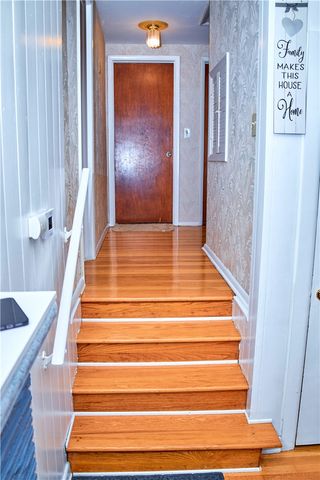 941 Hollendale Drive, Kettering, OH 45429
