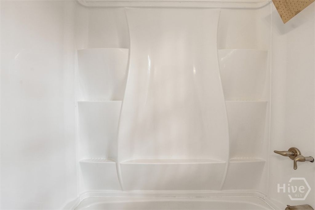 Image 18 of property listing at 2004 Causton Bluff Road, Savannah, GA 31404