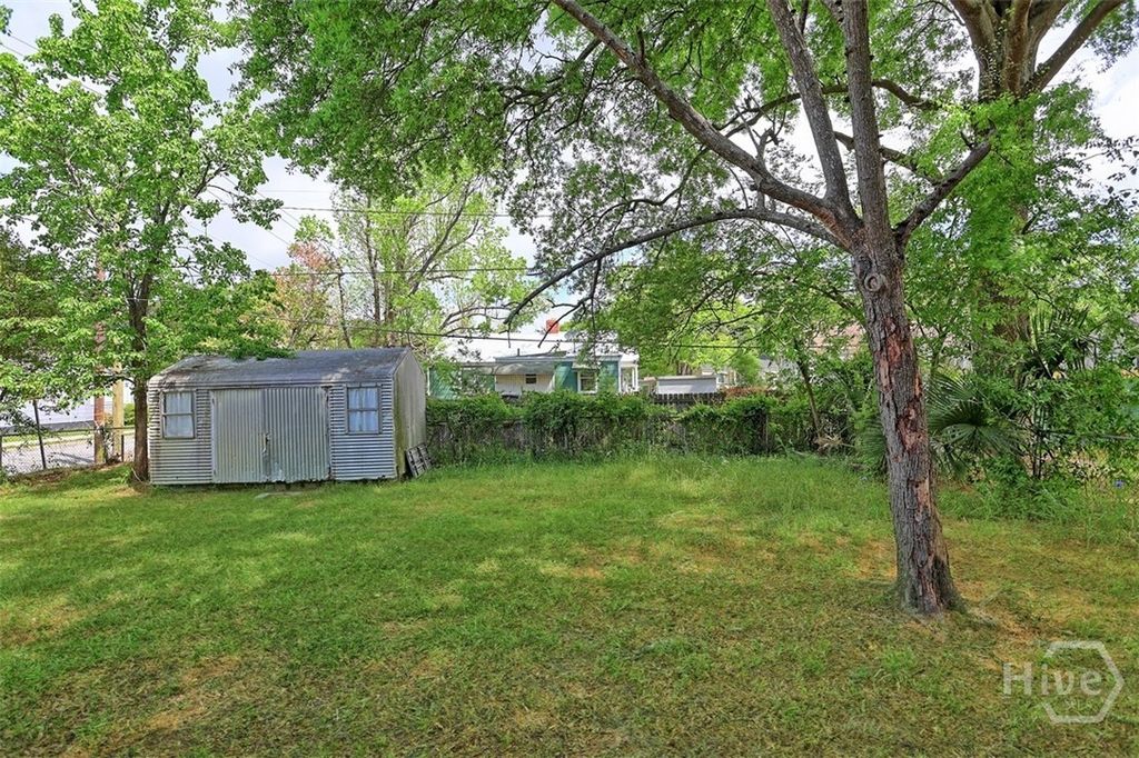 Image 23 of property listing at 2004 Causton Bluff Road, Savannah, GA 31404