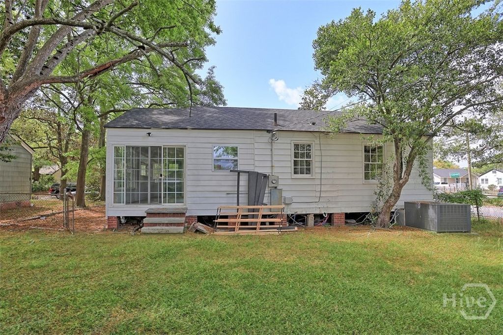 Image 25 of property listing at 2004 Causton Bluff Road, Savannah, GA 31404