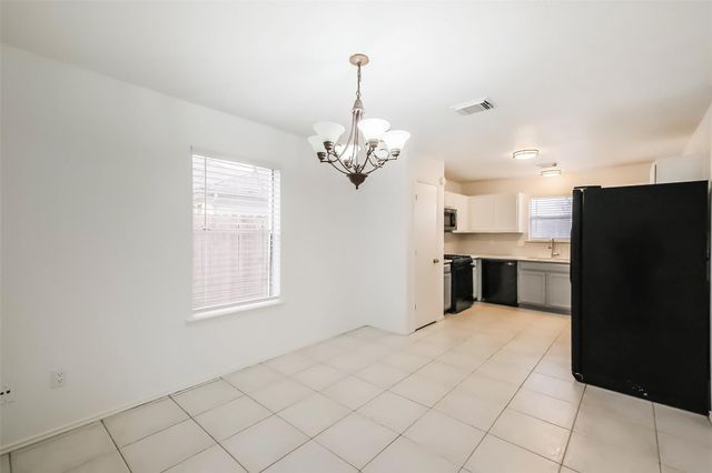 5450 Evergreen Canyon Road, Houston, TX 77066