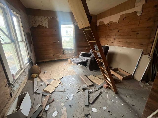 710 Eleventh St., Mena, AR 71953