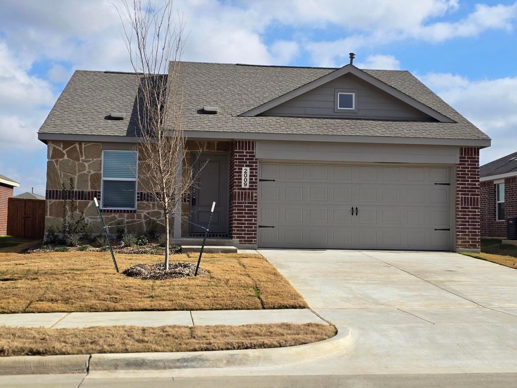 2009 Derby Lane, Aubrey, TX 76227