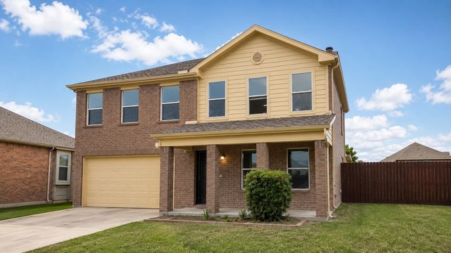 501 Coral Reef Lane, Glenn Heights, TX 75154