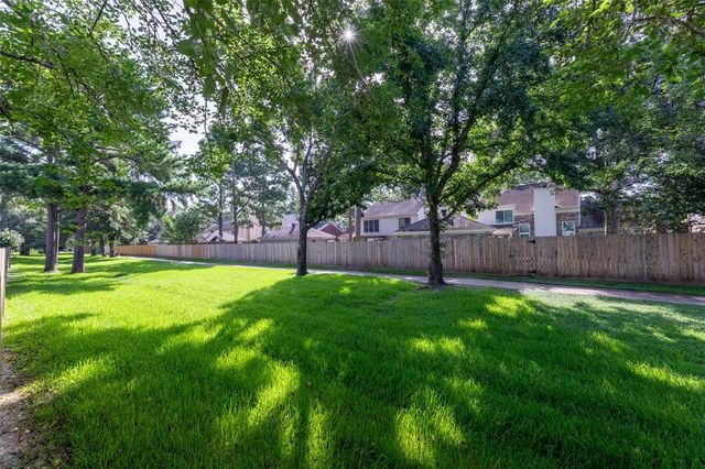 7510 Dogwood Falls Road, Houston, TX 77095