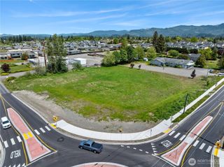 24506 SE 448th St, Enumclaw, WA 98022