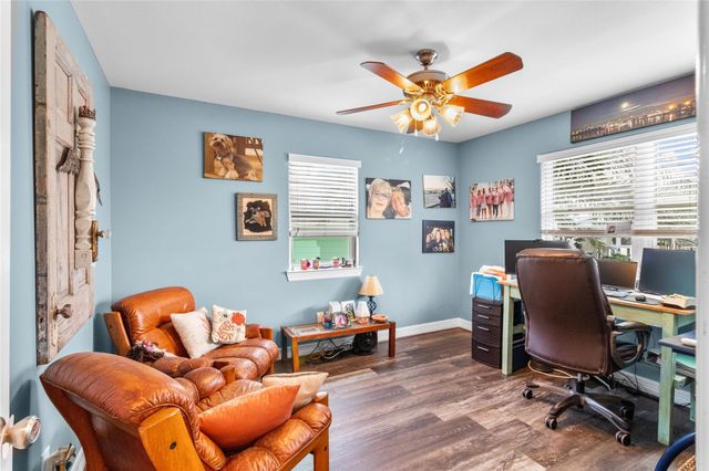 106 Isles End Road, Tiki Island, TX 77554