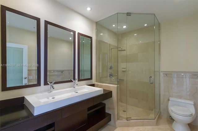 888 Brickell Key Dr PH2802, Miami, FL 33131