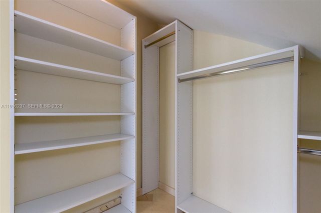 888 Brickell Key Dr PH2802, Miami, FL 33131