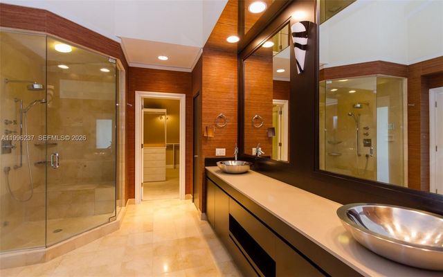 888 Brickell Key Dr PH2802, Miami, FL 33131