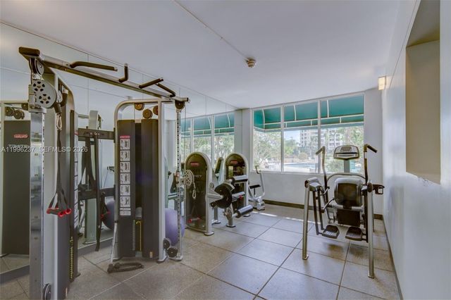 888 Brickell Key Dr PH2802, Miami, FL 33131