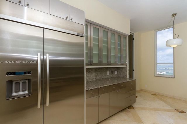 888 Brickell Key Dr PH2802, Miami, FL 33131