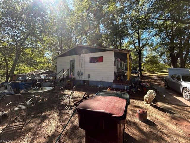420 Manuel Road, Mayodan, NC 27027