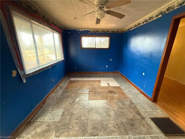 420 Manuel Road, Mayodan, NC 27027