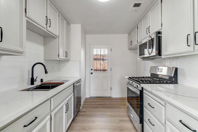 4150 Vowell St, Sacramento, CA 95838