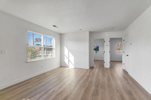 4150 Vowell St, Sacramento, CA 95838