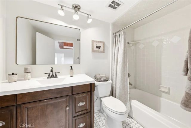 10292 Humbolt Street, Los Alamitos, CA 90720
