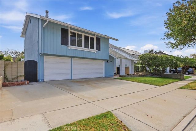 10292 Humbolt Street, Los Alamitos, CA 90720
