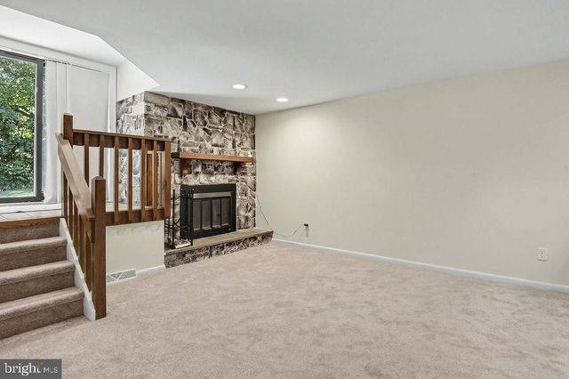 5409 DELRAY DR, Wilmington, DE 19808