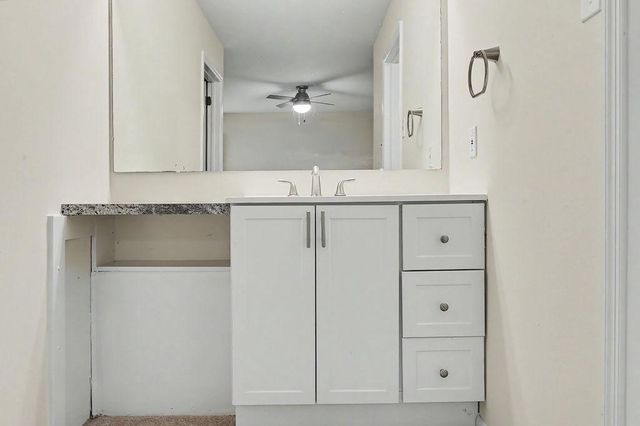 5409 DELRAY DR, Wilmington, DE 19808