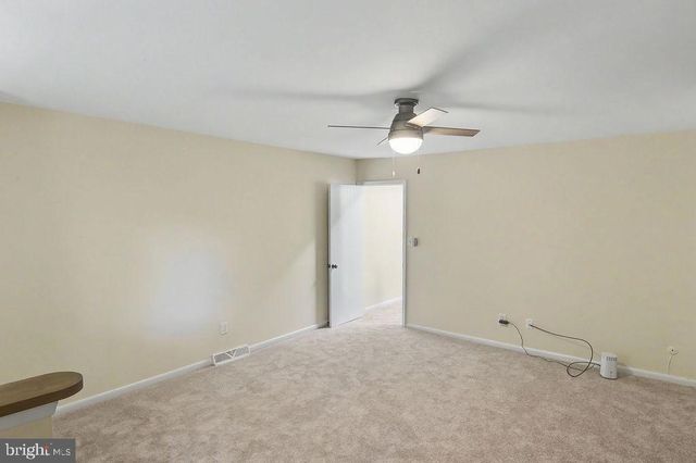 5409 DELRAY DR, Wilmington, DE 19808