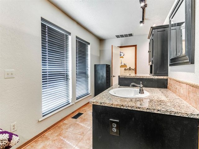 11108 Bluff Creek Drive, Oklahoma City, OK 73162