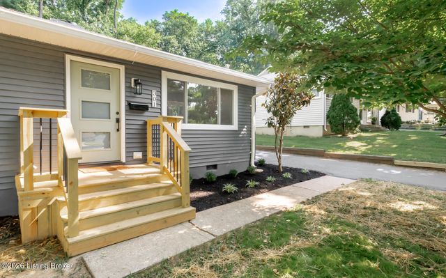 301 Summit Ct, Louisville, KY 40243