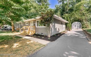 301 Summit Ct, Louisville, KY 40243