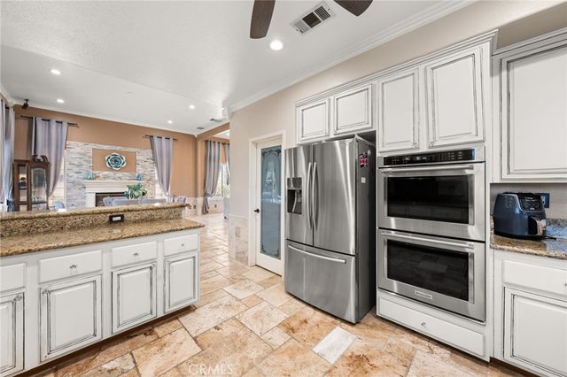 18936 Summerleaf Lane, Riverside, CA 92504