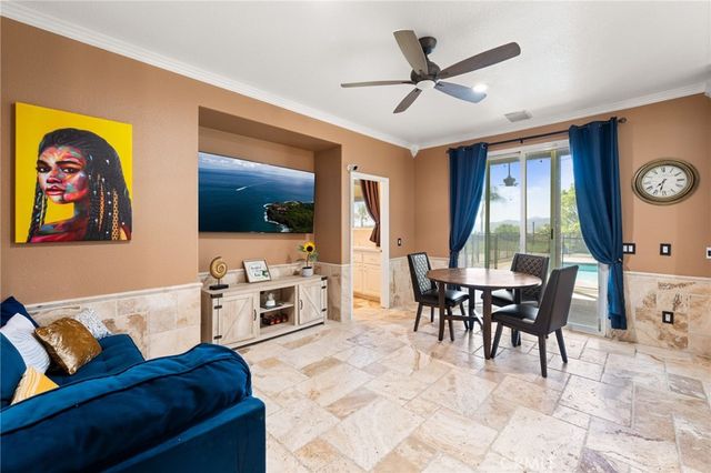 18936 Summerleaf Lane, Riverside, CA 92504