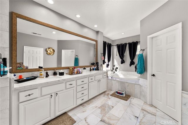 18936 Summerleaf Lane, Riverside, CA 92504