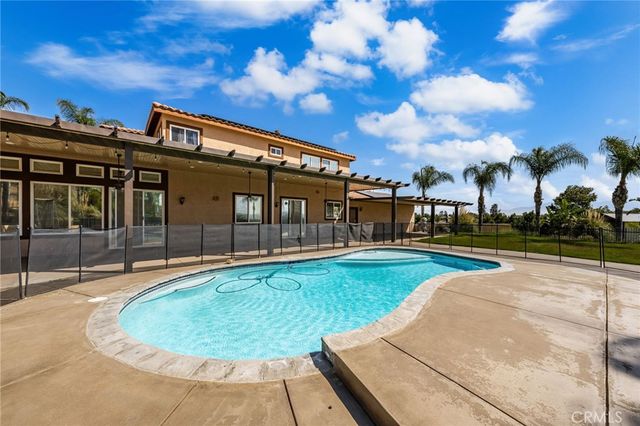 18936 Summerleaf Lane, Riverside, CA 92504