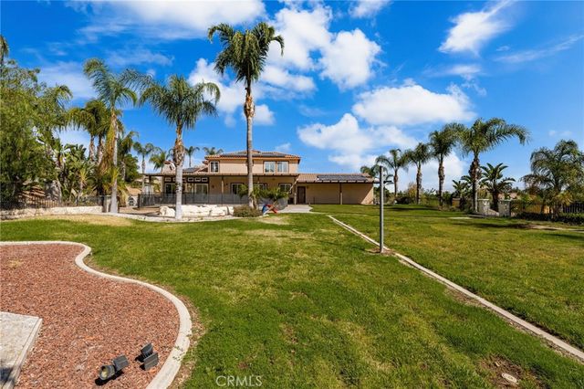 18936 Summerleaf Lane, Riverside, CA 92504