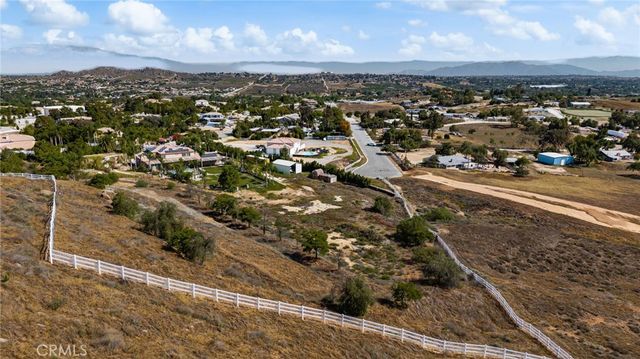 18936 Summerleaf Lane, Riverside, CA 92504