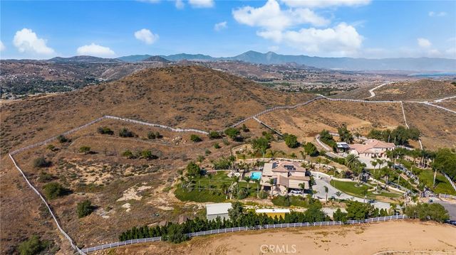 18936 Summerleaf Lane, Riverside, CA 92504