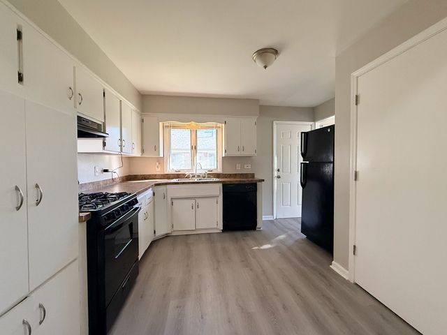 15231 Hastings Drive, Dolton, IL 60419