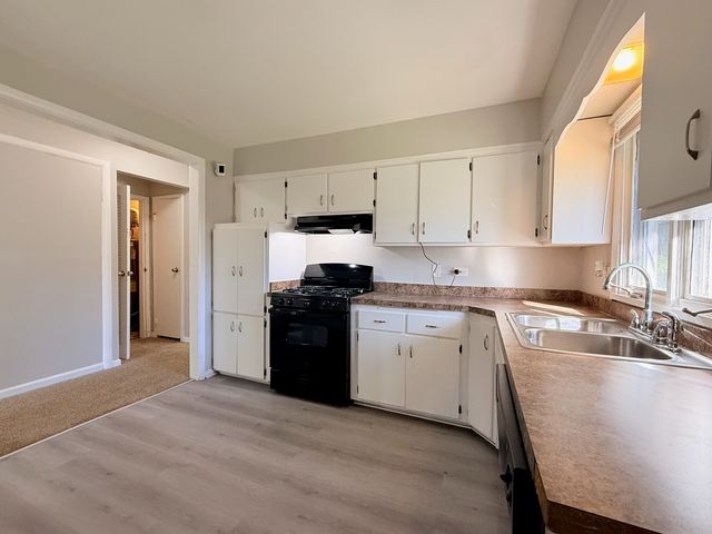 15231 Hastings Drive, Dolton, IL 60419