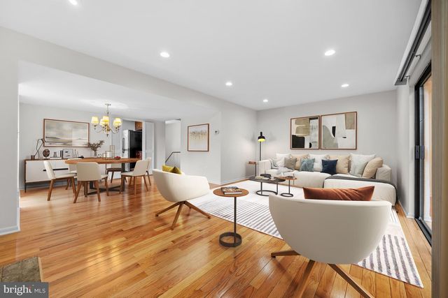 9217 THREE OAKS DR, Silver Spring, MD 20901